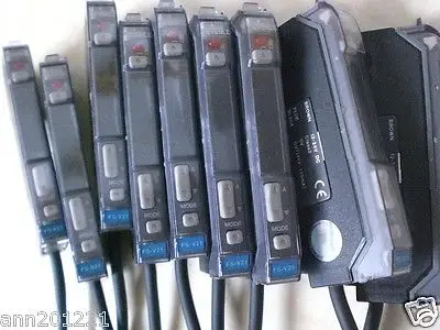 

DHL/EMS 5 LOTS 1PC USED KEYENCE FS-V21 Fiber Amplifier-A2