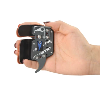 

1PC Archery Cow Leather Finger Tab For Left/Right Hand Bows Hunting Finger Protector Fits for Outdoor Hunting Accessories