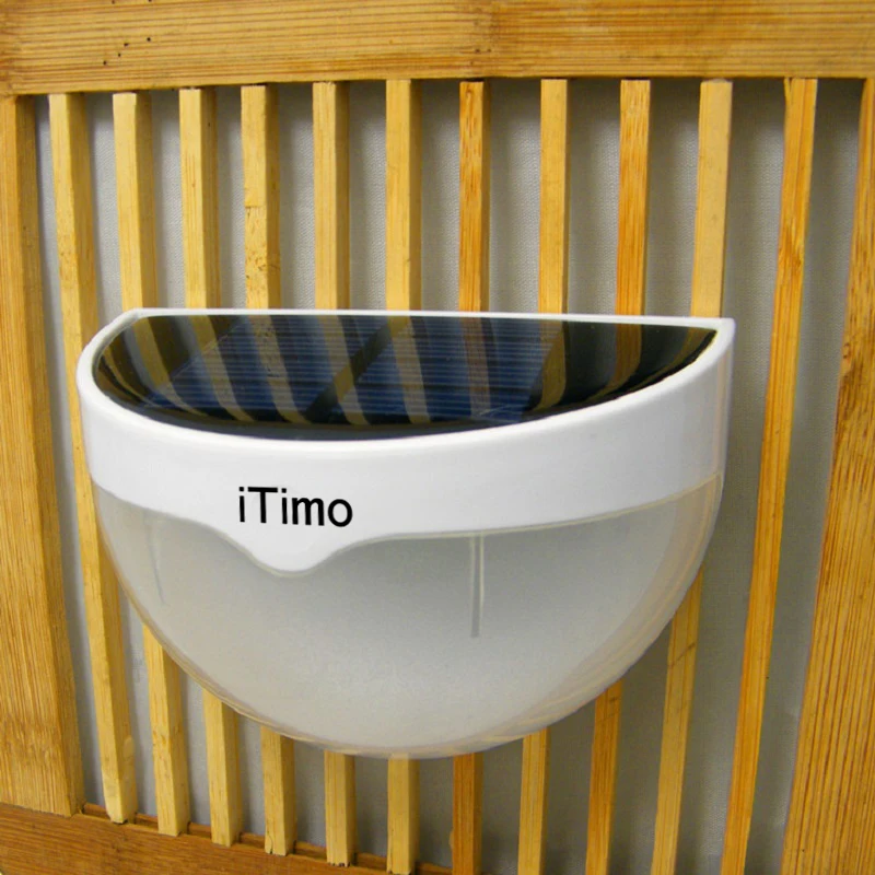 Lâmpadas Solares de energia solar sensor de Características : Led Auto on in Dark Environments