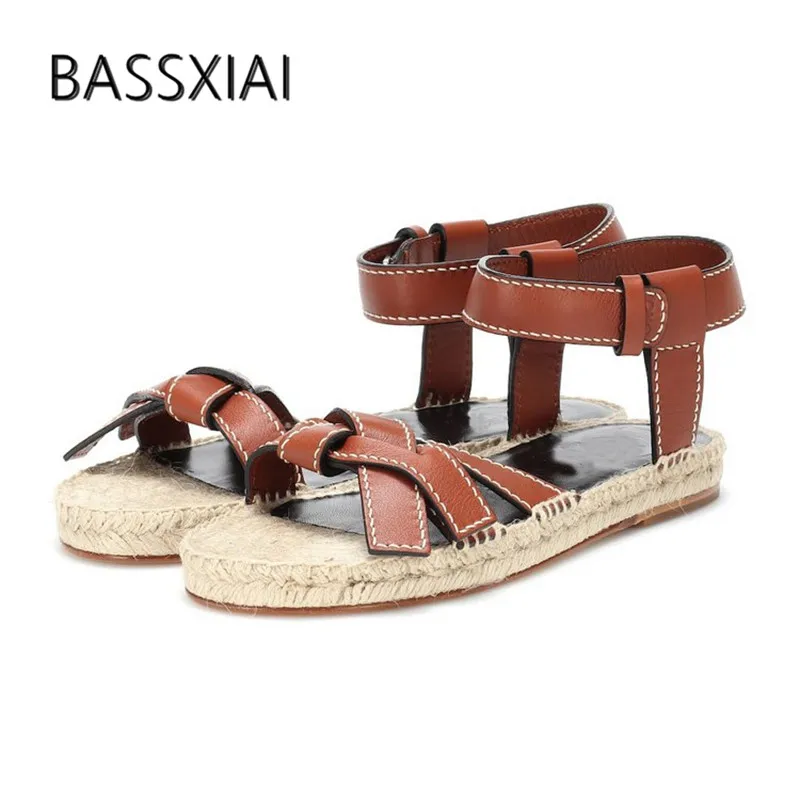 

2019 Brown Real Leather Gladiator Sandals Woman Peep Toe Bow Knot Straw Thick Bottom Flat Shoes Woman Causal Shoes For Summer