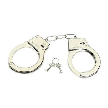 

Pretend Play Silver Metal HandCuffs With Keys Police Role Cosplay Tools Police Toy For Children Boy Drop Shipping Kids Toys
