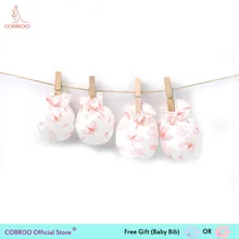 2 предмета в комплекте для новорожденных перчатки+ носки хлопковые нескользящие захватить перчатки варежки носки Весна теплые перчатки протектор для новорожденных PJ110027