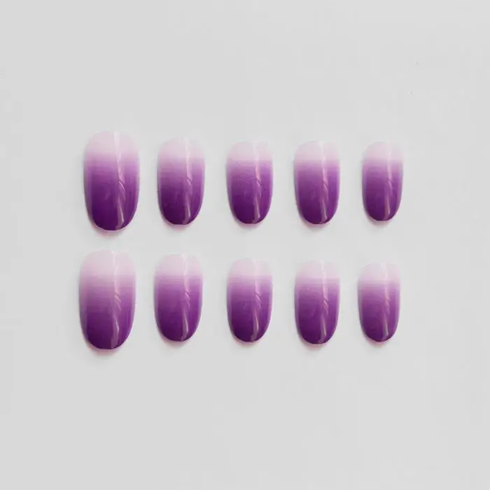 24 шт девушки летний праздник градиент фиолетовый поддельные ногти сладкий карамельный цвет круглый головной гвоздь искусство советы с клеем Женщины гладкой поддельные ногтей
