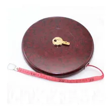 Тонкой тканью правитель для измерения различных расстояния