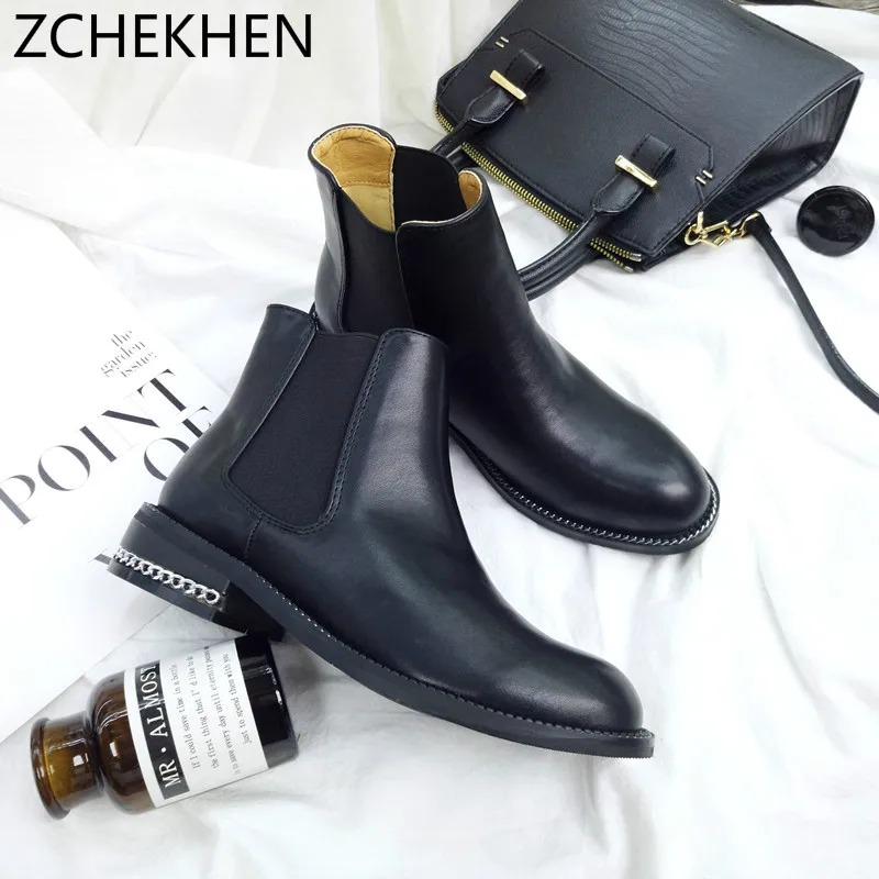 

Soft Leather Women Chelsea Boots Brand Winter Warm Short Ankle Boots Plus Size Platform rivet low heel Martin Shoes Woman