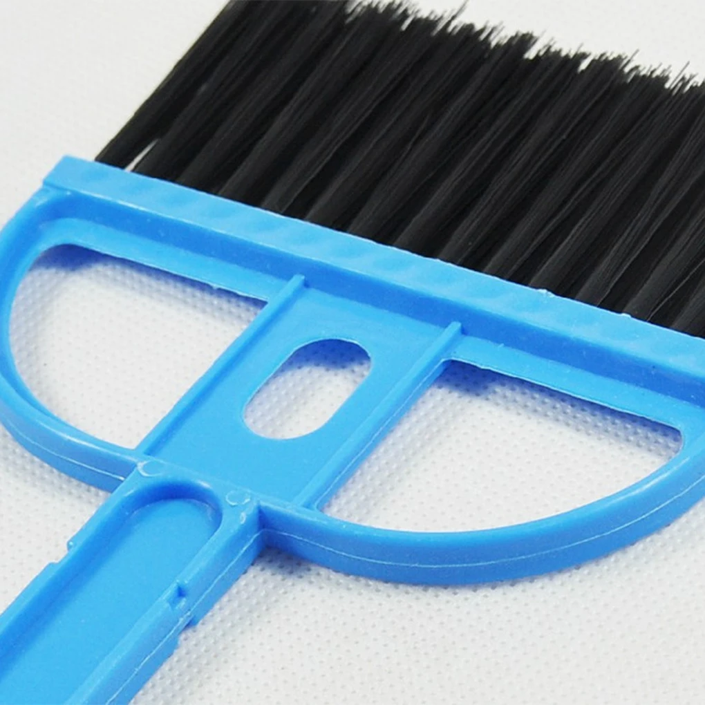 Plastic Mini Desktop Sweep Cleaning Brush Computer Keyboard Small Broom Dustpan Set Random Color