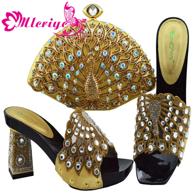 

New Fashion African Women Shoes and Bag Set Decorated with Appliques Italian Shoes with Matching Bags for Wedding Luxury Pumps