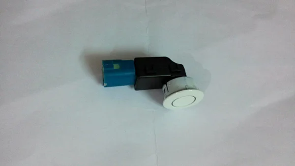 Датчик парковки PZD61-00011 для Toyota Land Cruiser Prado ACV40 Lexus LS460/LS600 - Название цвета: Белый