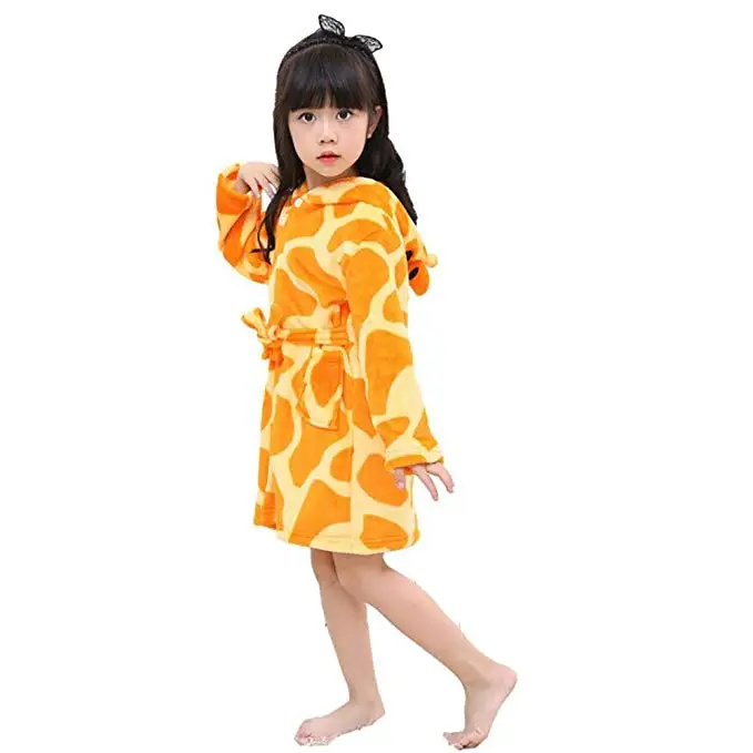Детский банный халат с единорогом, фланелевый, очень мягкий, плюшевый, удобная ночная рубашка с капюшоном, одежда для сна для мальчиков и девочек, детское Пляжное Полотенце Унисекс, банные халаты - Цвет: Cute Giraffe