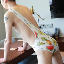 Sesso gay in vestiti femminili