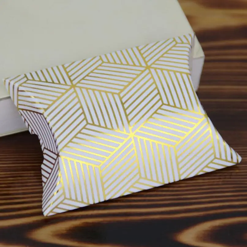 

50pcs/lot Bronzing Printed Pattern Paper Pillow Candy Box Present Pouch Wedding Gift Candy Boxes Home Party Supply