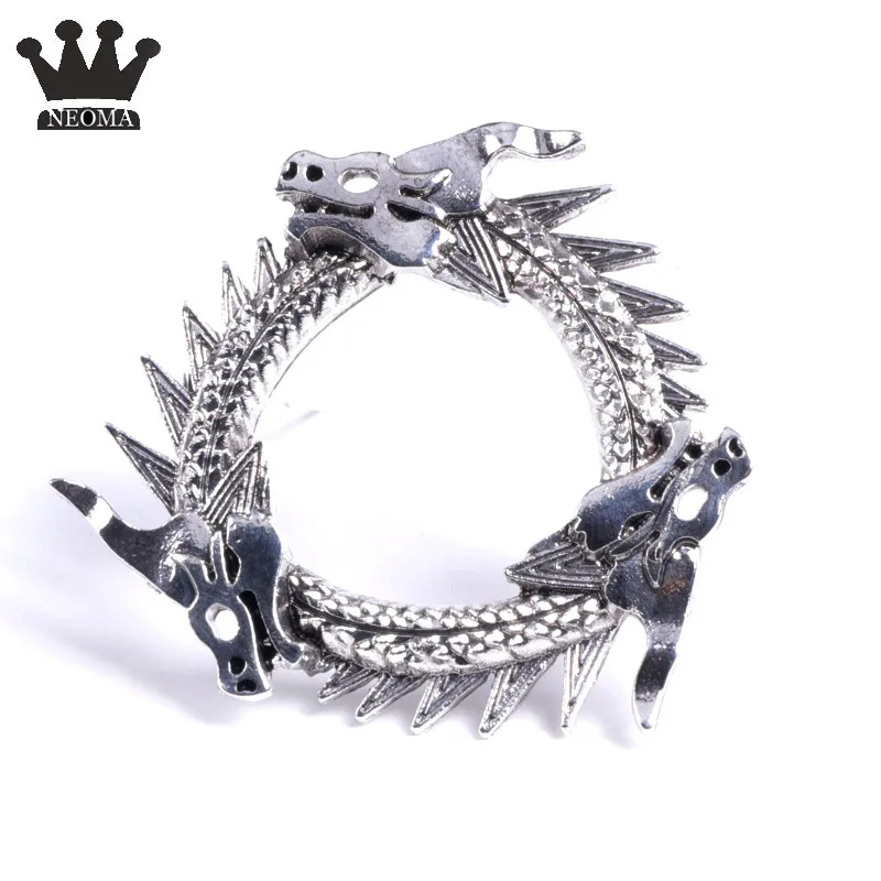 

Silver Game of Thrones Grey Worm Pin Brooch Targaryen Three Dragons Pin Vintage Pins and Brooches Badge Lapel Collar Accessories