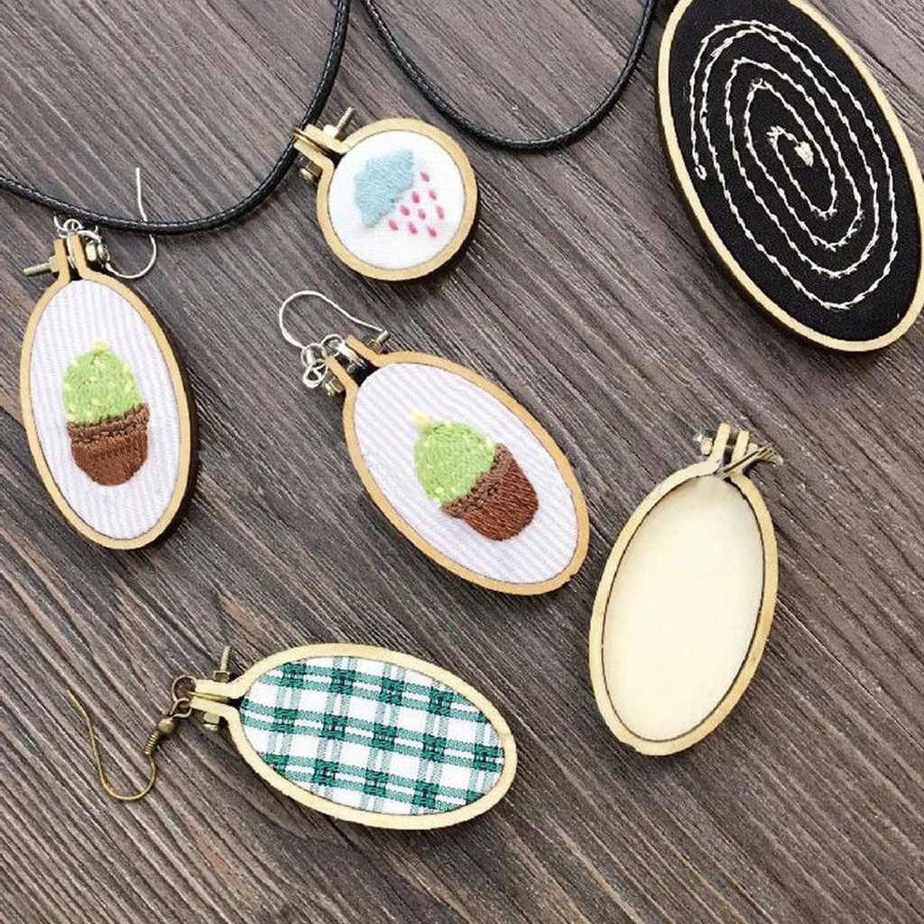 Mini Embroidery Hoop Wooden Frame Hand Cross Stitching Hoop Frame DIY Craft
