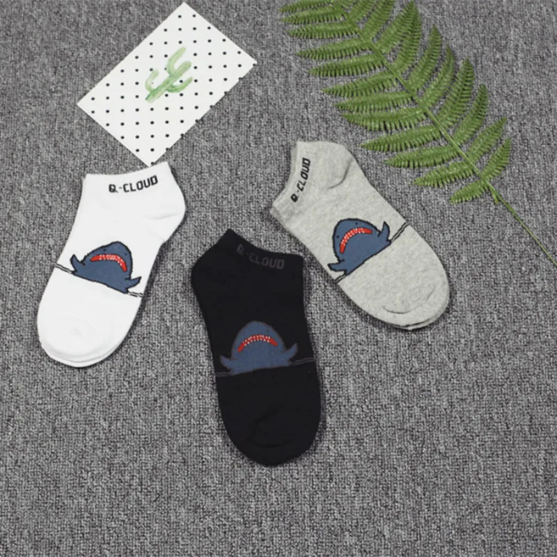 

2019 men women short socks harajuku kanye west men gifts streetwear hip hop shark cotton casual popsocket ankle funny socks