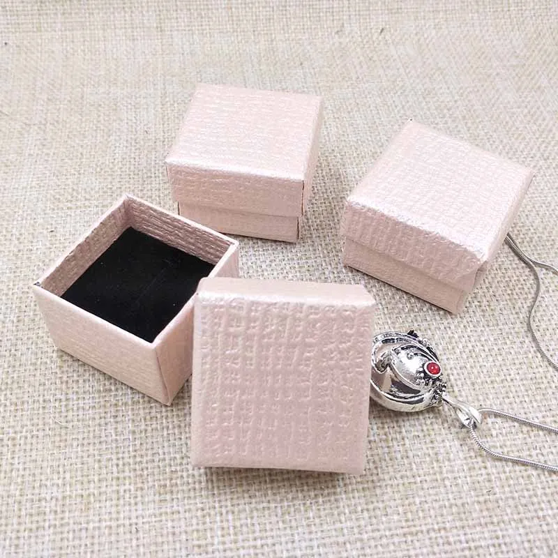 2018New Purple White Pink Ring Box 4X4X3CM Jewelry Packaging