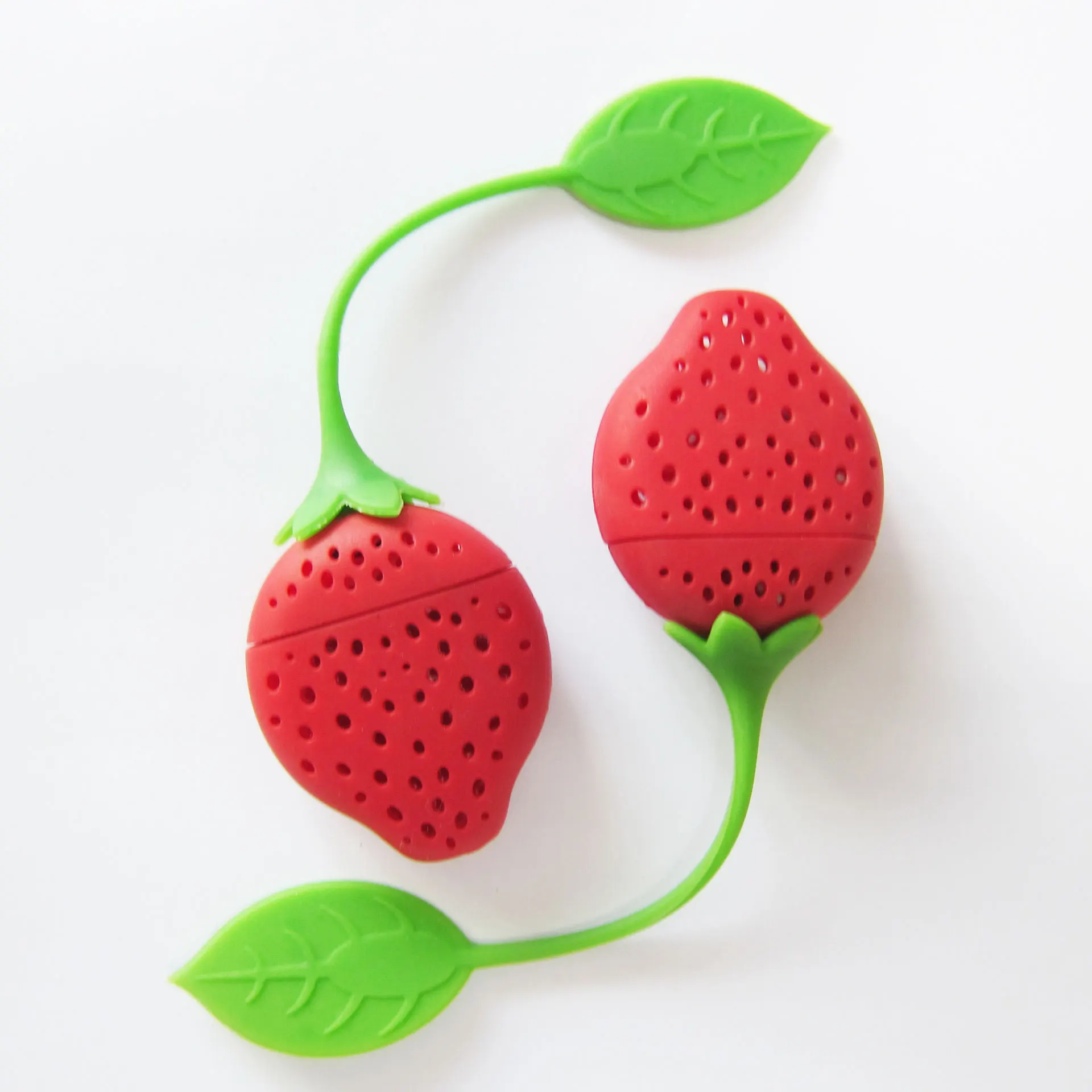 

2pcs Silicone Strawberry Design Loose Tea Leaf Strainer Herbal Spice Infuser Filter Tools