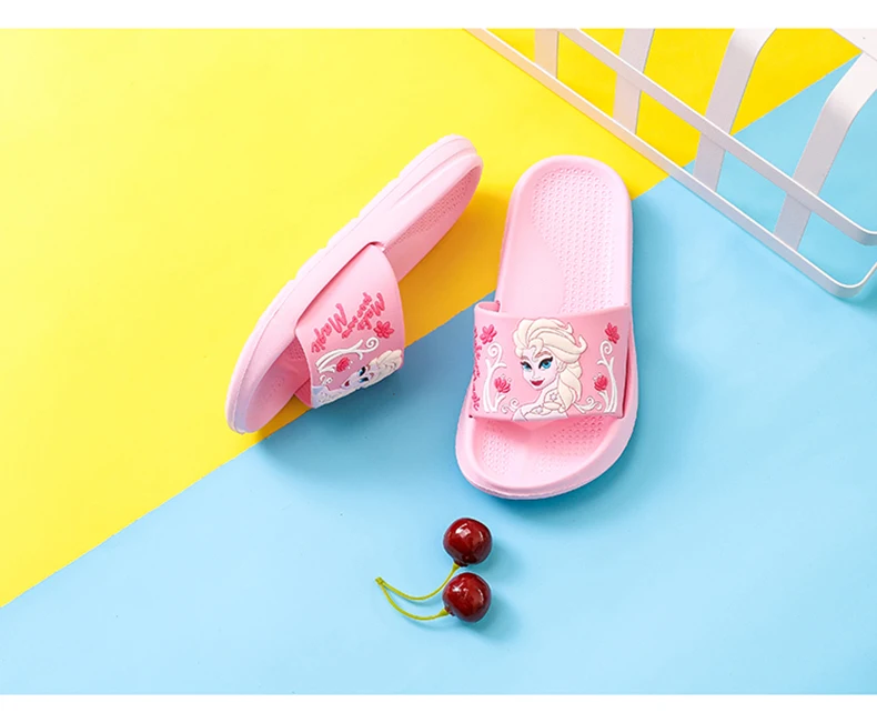 Тапочки для мальчиков и девочек с рисунком Микки и Минни; милые детские Вьетнамки с героями мультфильмов; Детская домашняя пляжная обувь для сада