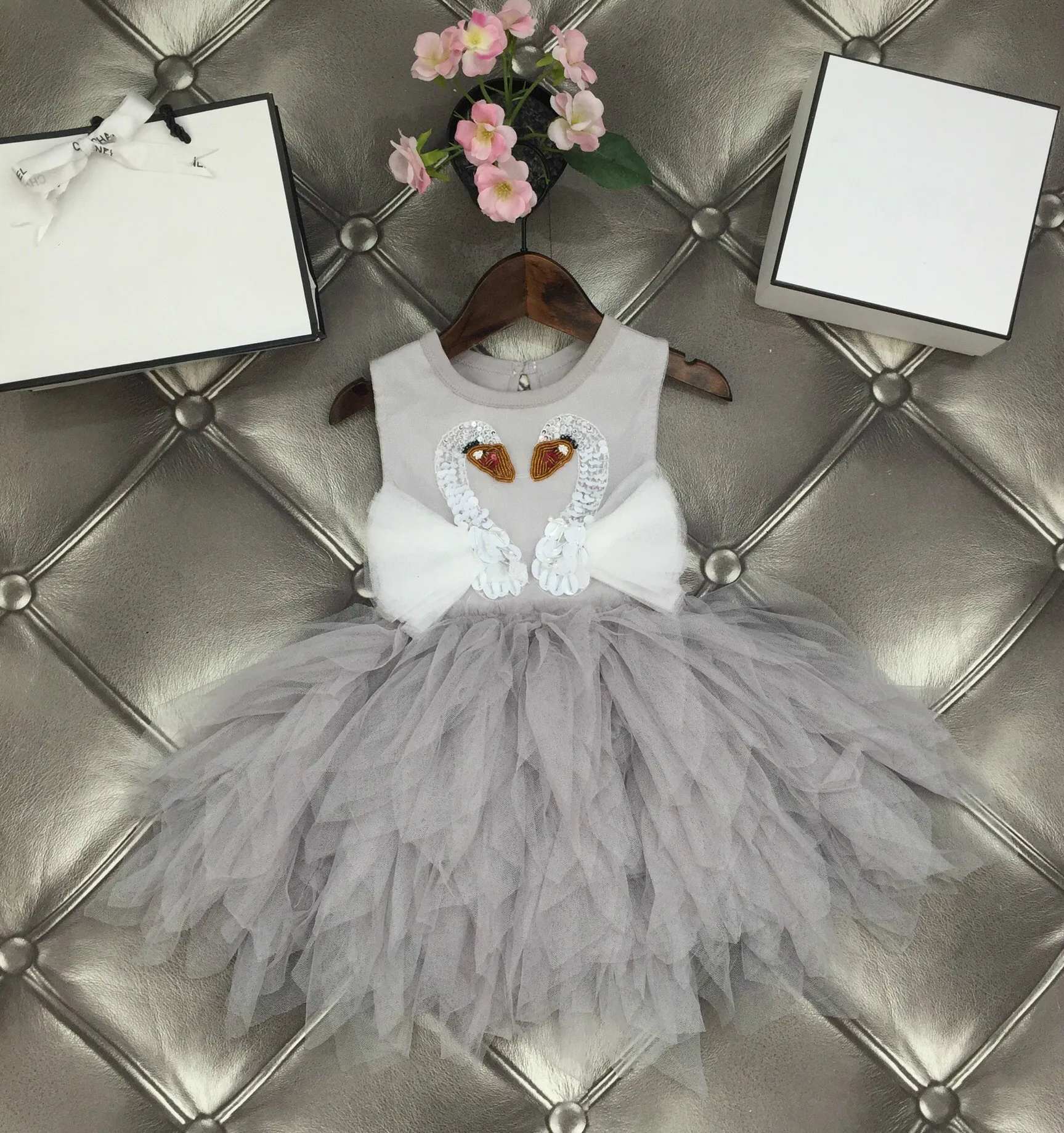 Платье-пачка ручной работы для девочек; Свадебные платья; детское вечернее платье принцессы для дня рождения; сетчатая одежда с бисером и лебедем; CA9691