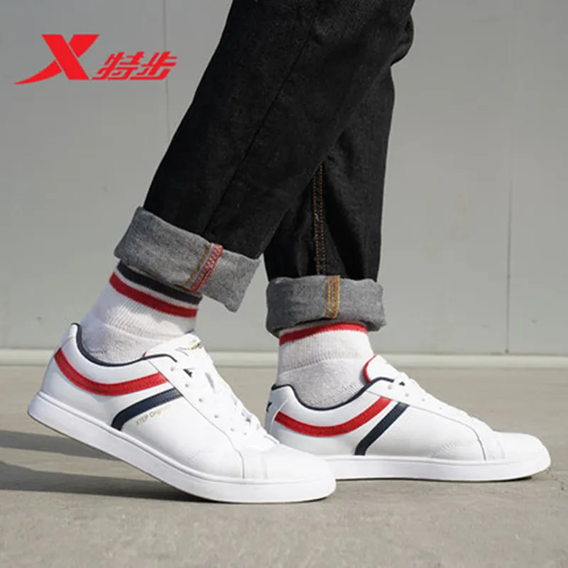XTEP Original Men's Skateboarding Shoes Lace Up Skateboard men Sneakers