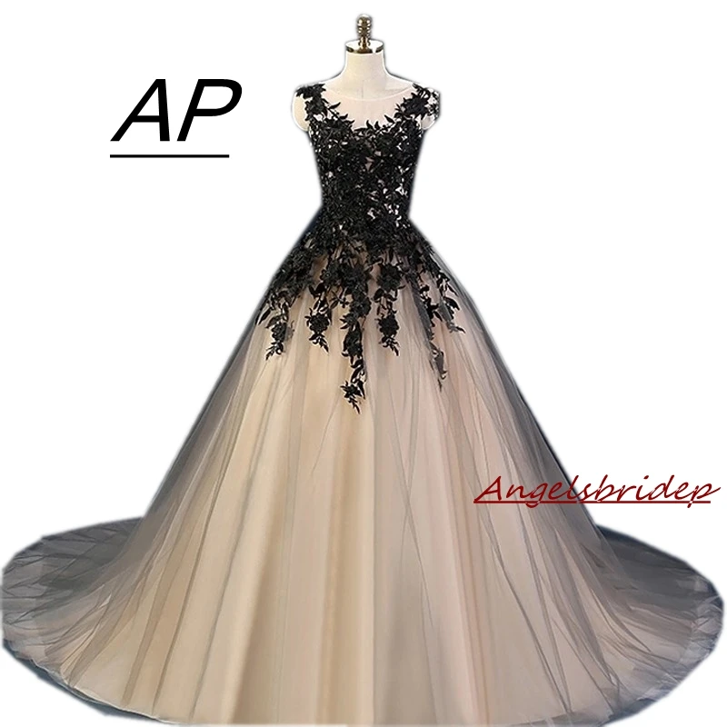 

ANGELSBRIDEP New Quinceanera Dresses 2019 V-Neck Black Appliques Court Train Vestidos De 15 Anos Ball Gown Debutante Gown Hot