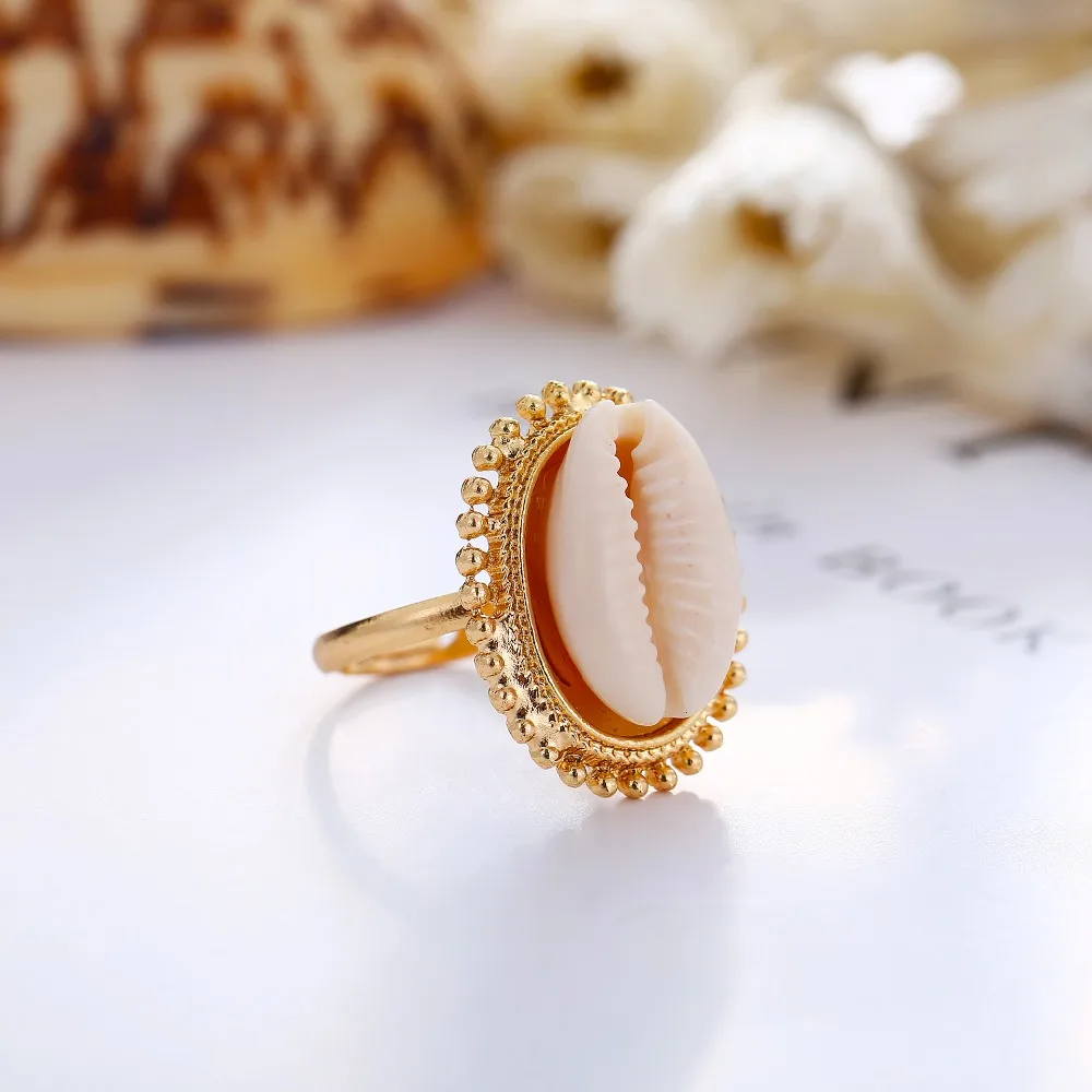 

Rinhoo Bohemian Gold Zinc Alloy Natural Sea Shell Ring for Women Summer Beach Party Finger Rings Female Charm Jewelry