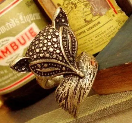 

Fashion New Arrival Hot Sale Retro Ancient Bronze Little Fox Aura Ring R72