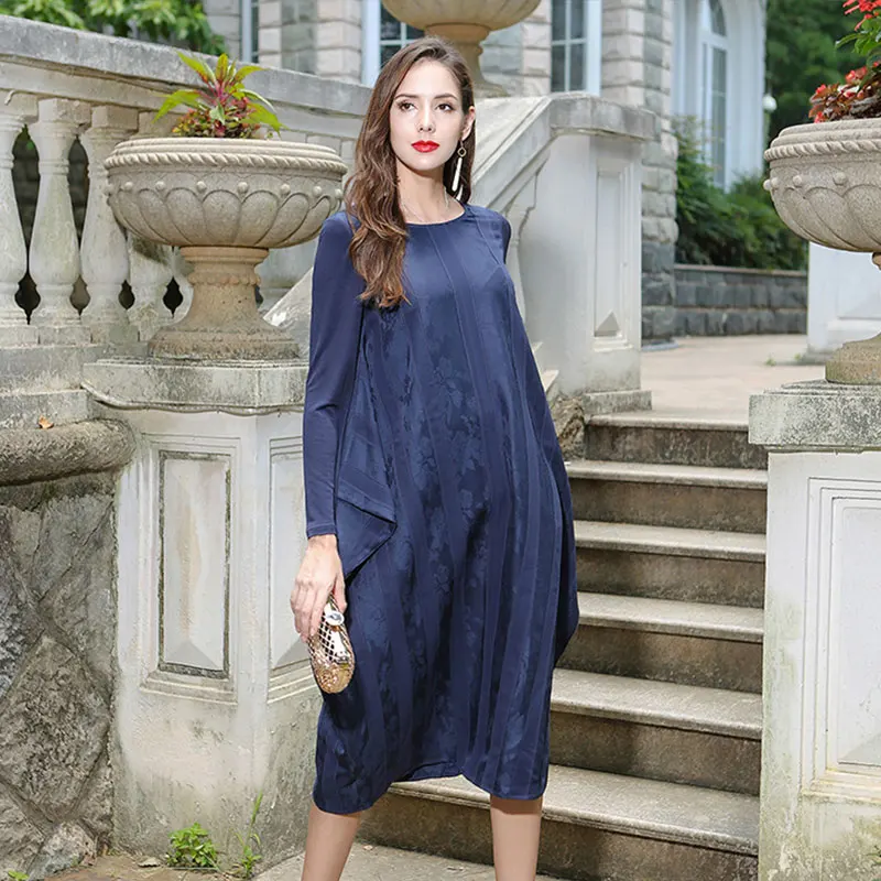 VOA 2018 Herfst Marineblauw Lange Mouwen Losse Moslim Casual Robe Dress Hoge Kwaliteit Plus Size Onregelmatige Zijde Vrouwen Jurk ALJ01501 VOA 2018 Herfst Marineblauw Lange Mouwen Losse Moslim Casual Robe Dress Hoge Kwaliteit Plus Size Onregelmatige Zijde Vrouwen Jurk ALJ01501