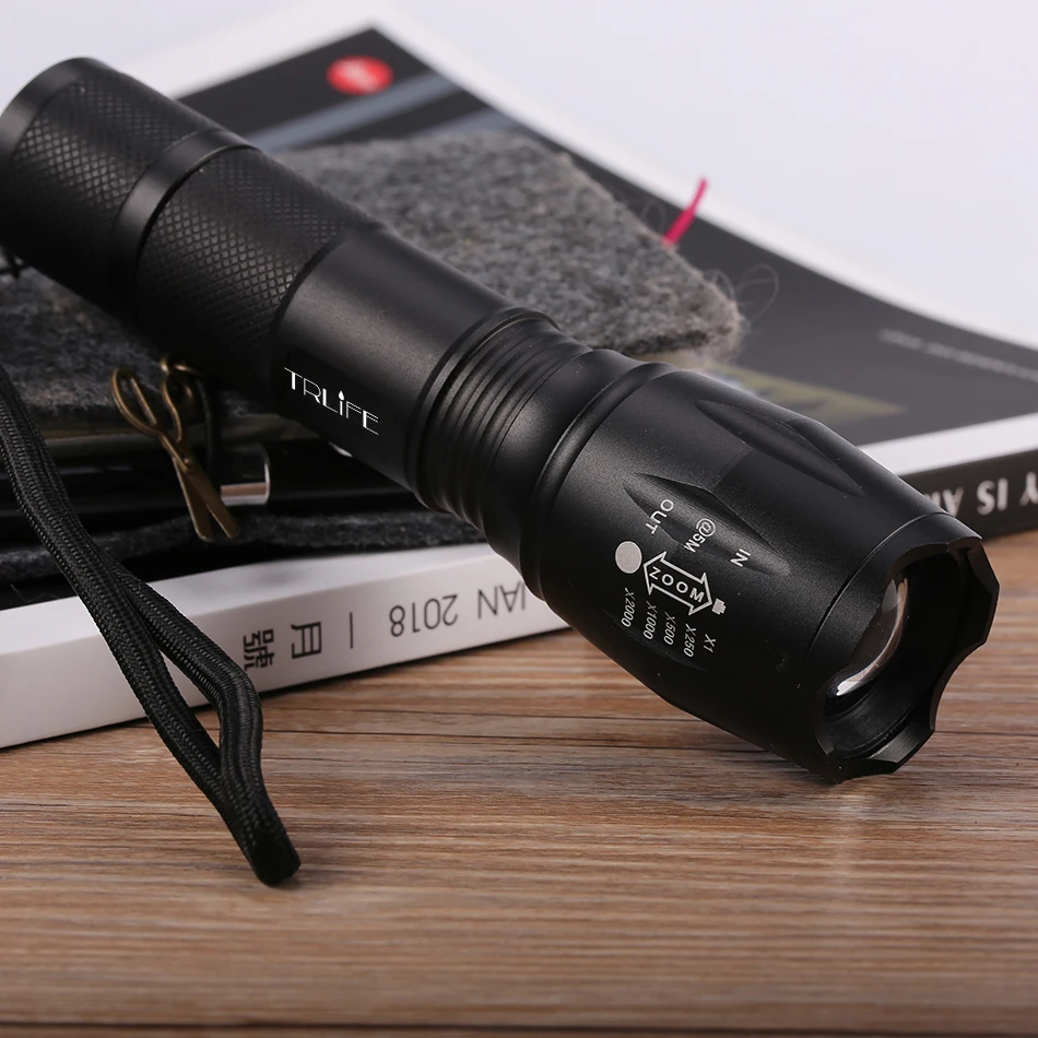 

E17 8000LM L2 Tactical LED Flashlight Torch Zoomable LED Flashlight Lamp Light For 3xAAA or 1x 18650 Rechargeable