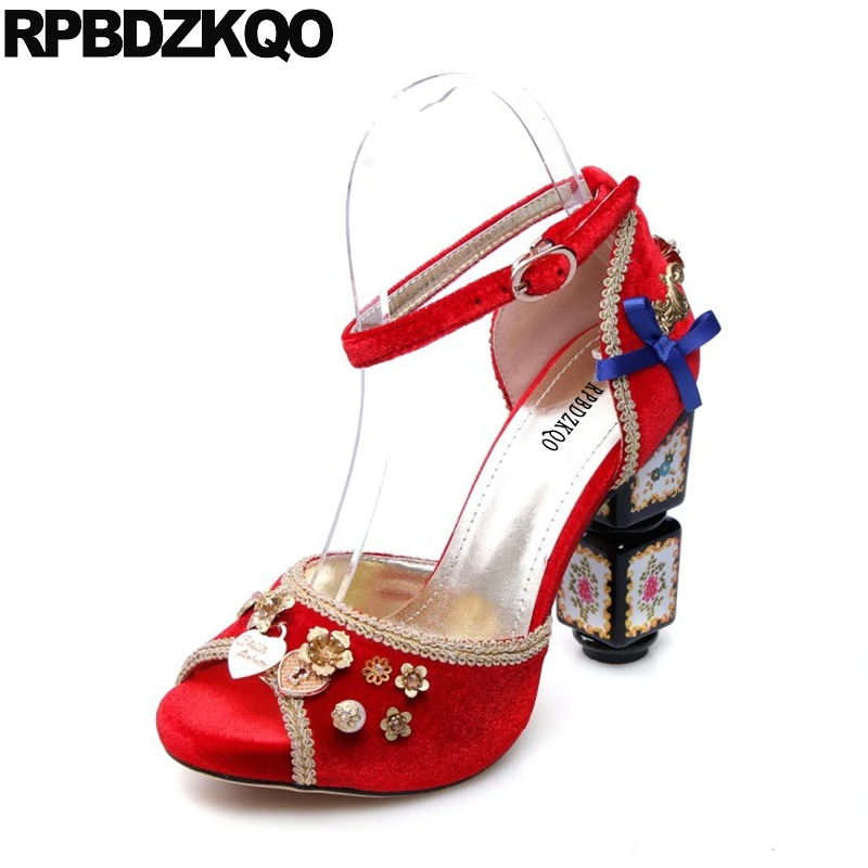 

Women Super Red Pumps Thick Peep Toe Sandals Bow Flower Printed High Heels Shoes Ankle Strap Metal Quality Ultra Velvet Floral