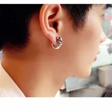 Настоящие 925 пробы, серебряные мужские серьги-гвоздики в виде черепа, винтажные черные серьги в стиле рок, панк, скелет, шпильки, байкерские ювелирные изделия, 1 шт. и 1 пара