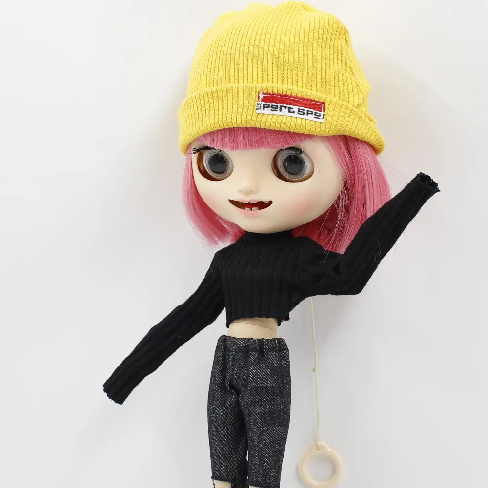 Neo Blythe Doll Black Urban Casual Outfit With Cap 7