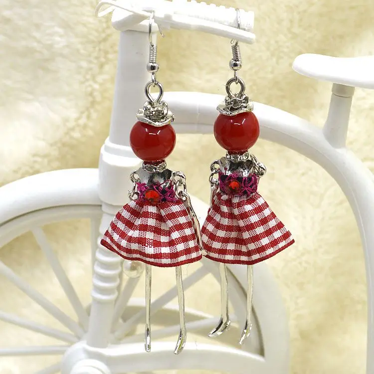 

2018! Hot Spring Styles New Arrival! Cute Doll Earrings Red Blue Yarn Cloth Matching Necklace Ethnic Jewelry
