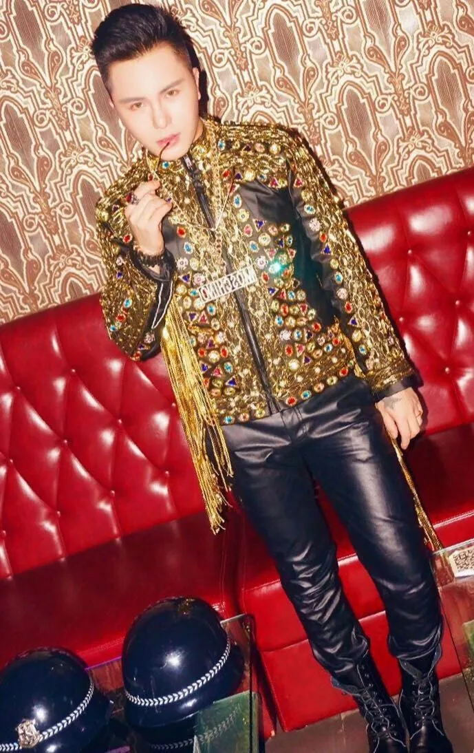 Модные Дизайн Винтаж барокко Стразы кожаная куртка кисточкой Блёстки Блейзер Топ певец наряд одежда этап Камни костюм