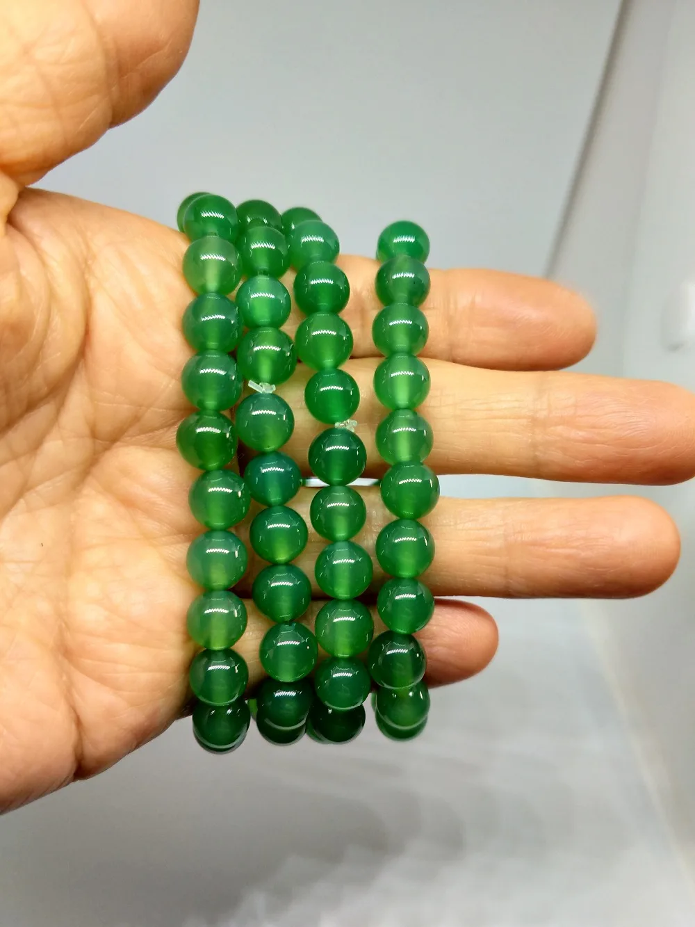 

Natural Green Agate classic fashion atmosphere classical charm noble temperament to send best gifts to friends Free Shipping