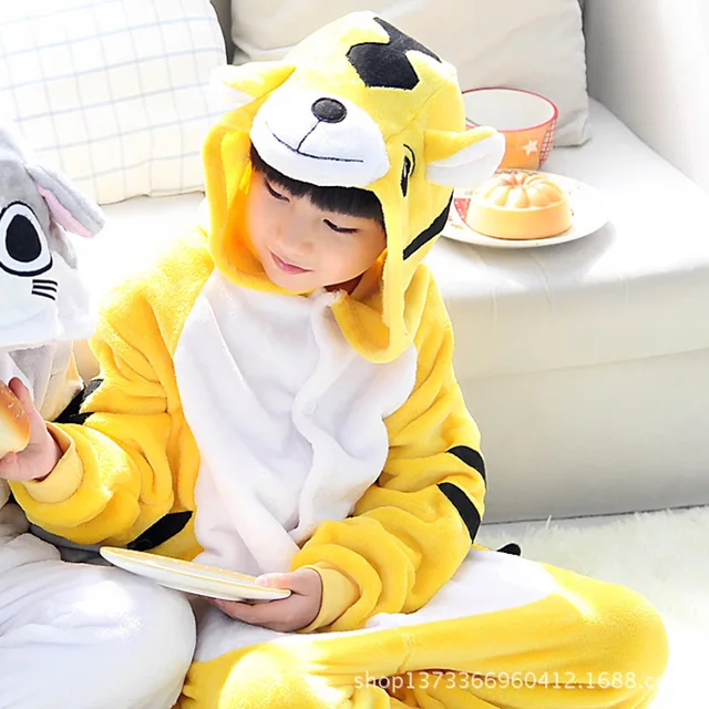 Download 680 Koleksi Gambar Harimau Dari Kain Flanel Terbaik Gratis