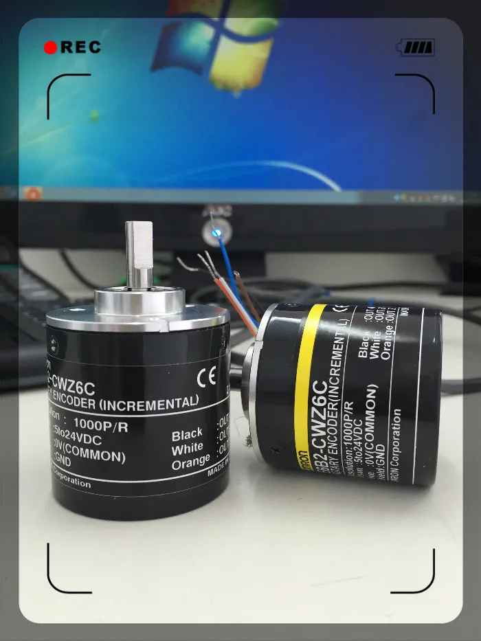 

OMRON rotary photoelectric encoder 1000P/R ABZ E6B2-CWZ6C three