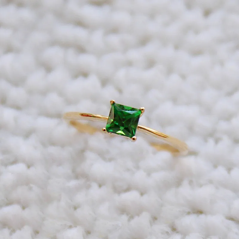

Simple Female Small Green Stone Ring Vintage Yellow Gold Color Love Wedding Ring Fashion Promise Engagement Rings For Women