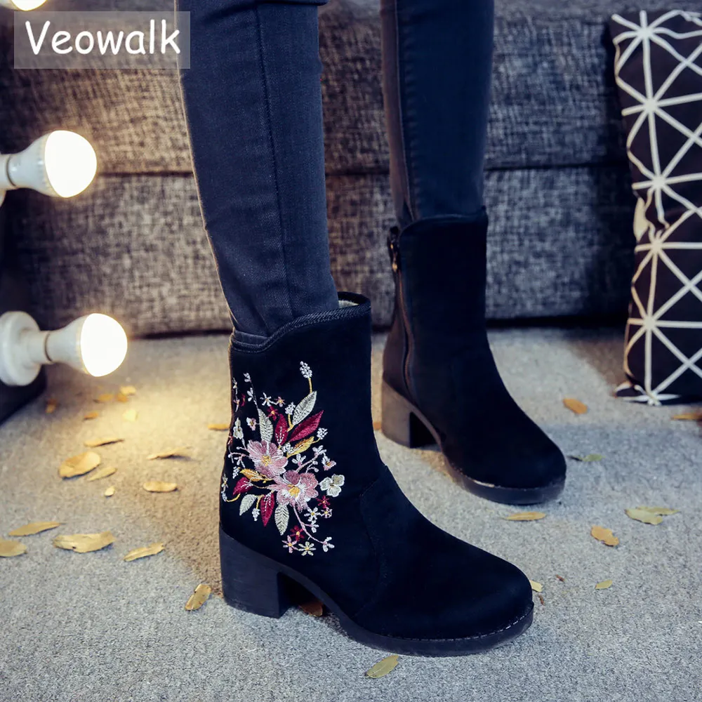 Beste Veowalk vrouwen Chuck Hak Suedette Geborduurde Korte Laarzen Bloemen Borduurwerk Retro Dames Med Block Hak Enkellaarsjes Schoenen