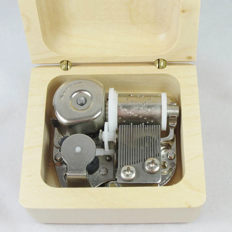 Wind Up Wood Music Box Sankyo Mechanism Jurassic Park Theme