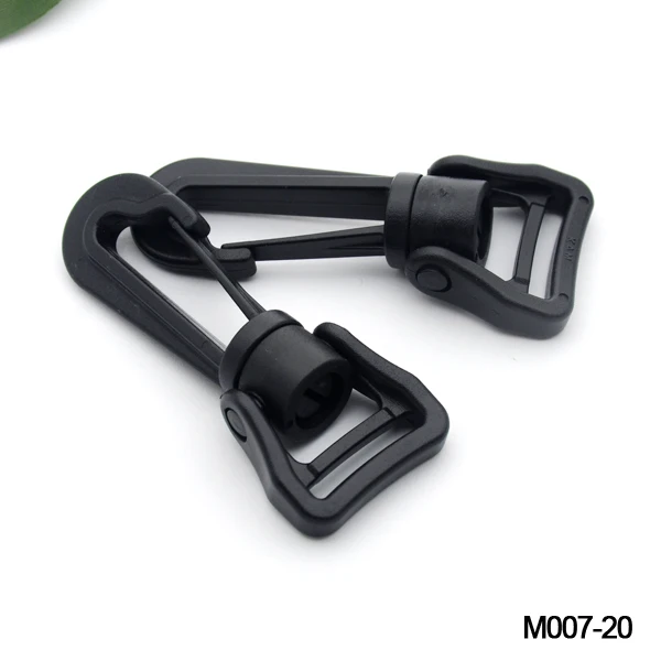 30 قطعة/الوحدة HLD/M007-20mm الأسود البلاستيك الربيع مشبك خاطف السنانير حلقة تسلق paracord حزام هوكس الروتاري السنانير خطاف تعليق دوّار