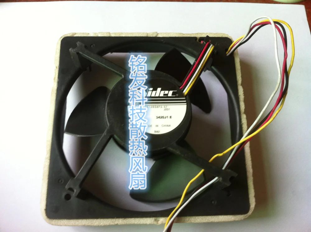 

Nidec U12E12BS8F3-57 J232 DC12V 0.06A 125x125x35mm Server Cooler Fan