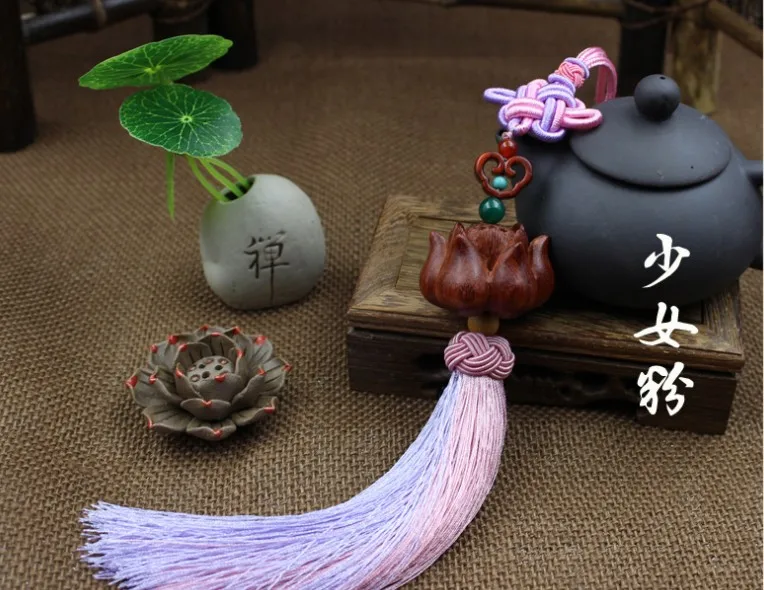 

Car pendant sandalwood lotus car interior jewelry creative mahogany safety car charm hanging out safe hanging ornaments