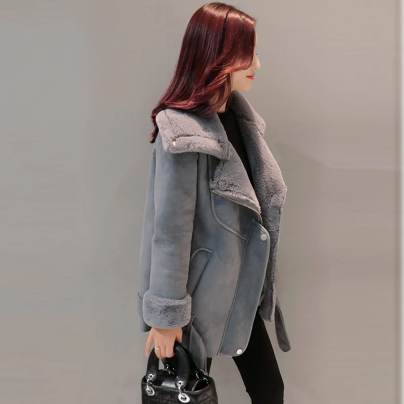 

2018 Fashion Thicken Warm Cotton Jackets For Women Deerskin Jackets Winter Girls Short Lamb Deerskin Coats Outwear FP1378