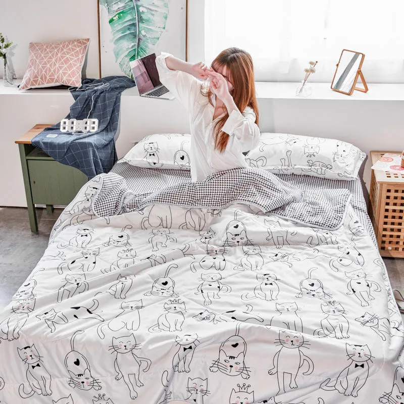 

Cartoon Cats Patterns Summer Duvet Bedding Set Soft Skin-friendly 1/3/4pcs Thin Quilt & Flat Bed Sheet & Pillowcase Home Textile