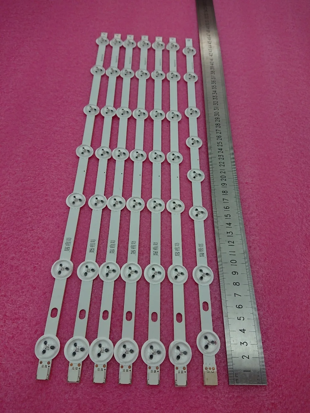 

(New kit) 7 PCS/set (6*A*7LEDs 1*B*8LEDS) 460mm LED backlight strip for VESTEL 48 inch 48DLED A B type