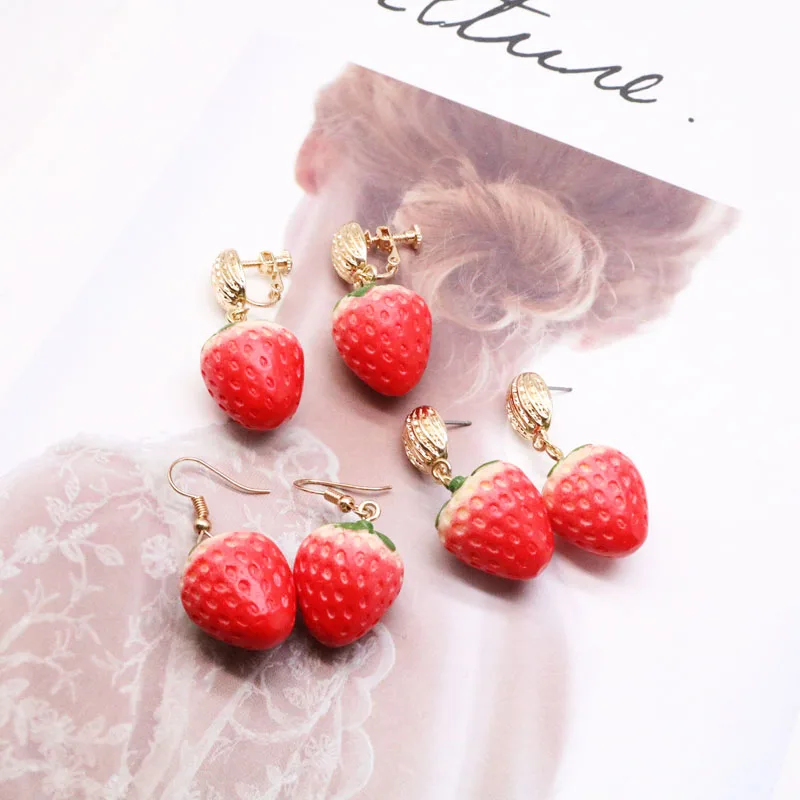 

Free Shipping Sweet Cute Design Strawberry Charm Earring