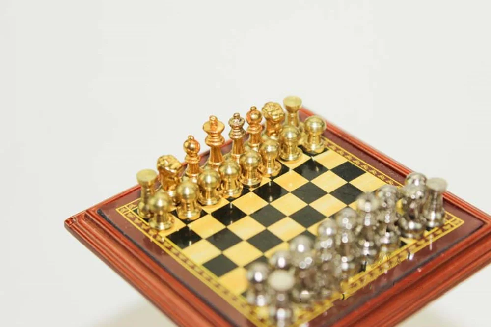 Acessórios de Metal Xadrez com Mesa de Simulação Brinquedos para Decoração de Casa de Boneca 12 de Casa de Bonecas em Miniatura Mini Modelo Mobiliário 1 - 7 Cheap Móveis de brinquedos