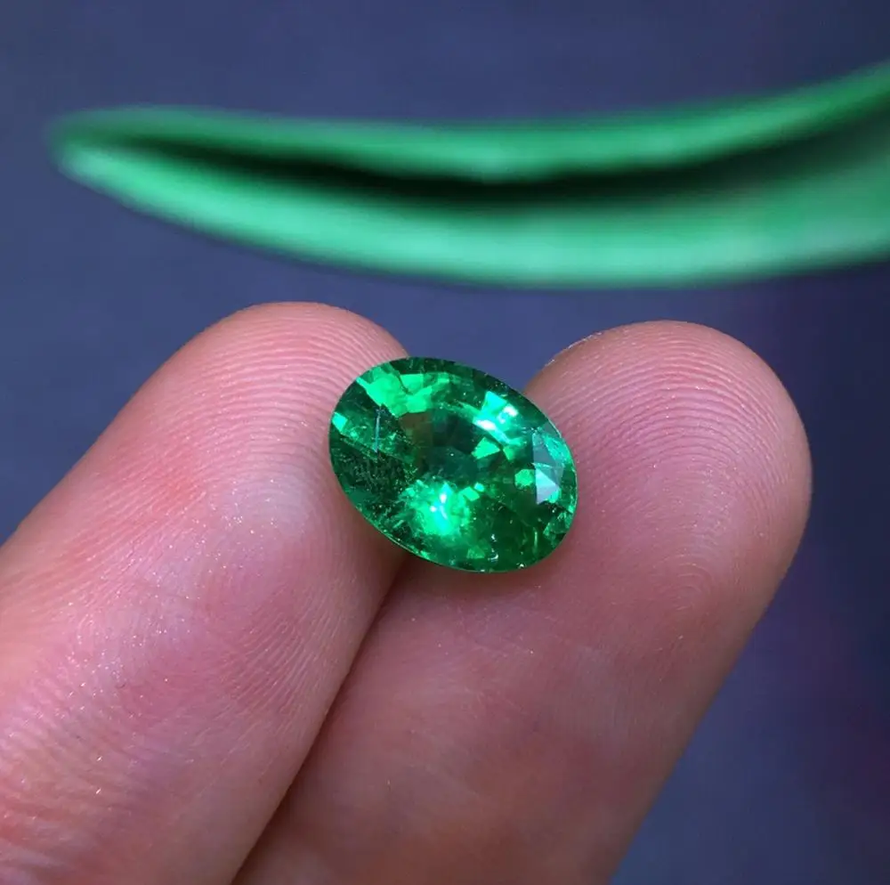 

Emerald Gemstone Natural 2.15ct Natural Vivid Green Emerald Loose Gemstones Loose Stones for Jewelry Bracelets Making