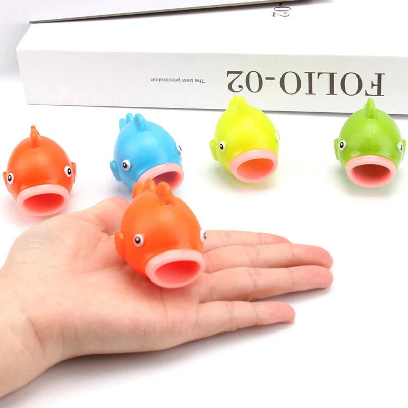 

Funny PVC Squeeze Tongue Out Small Fish Toys Vent Extrusion Cartoon Decompression Toy Doll Kindergarten Toys For Children Gift