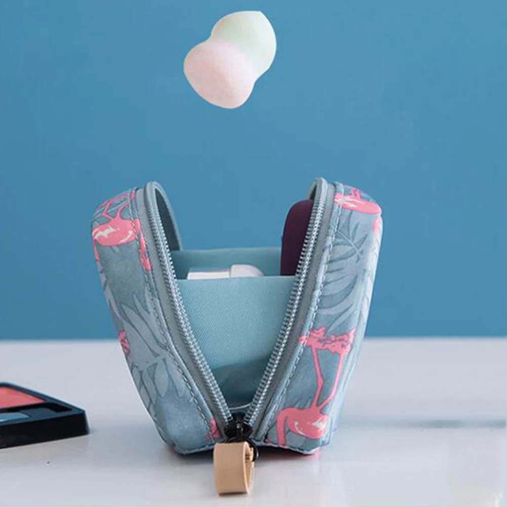 1 قطعة البسيطة بلون فلامنغو التجميل حقيبة الصبار السفر أدوات الزينة حقيبة التخزين الجمال حقيبة مستحضرات تجميل منظم حقيبة مستحضرات التجميل ا...